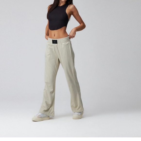 ❤️❤️TALENTLESS size XS Sweatpants- offers welcomed!!!!!❤️❤️ - Picture 1 of 8